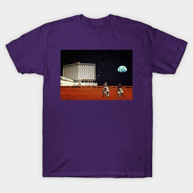 Life on Mars... T-Shirt by montagealabira